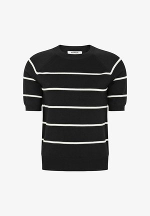 Černý krátký svetr s bílými vodorovnými pruhy. Má kulatý výstřih a žebrované manžety a lem. Vyroben z měkkého, texturovaného materiálu.