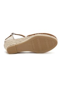 Scarpe Con Zeppa Ugg Australia Con Zeppa In Pelle Marrone Chiaro Con Zeppa In Pelle Color Gelsomino 40  205766