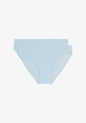 Zwei nahtlose Damenunterhosen im Bikini-Schnitt in Hellblau, übereinander gestapelt auf weißem Hintergrund.