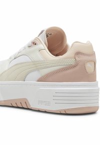 Puma Sneakers - white