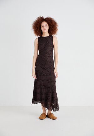 DRESS - Robe longue - brown