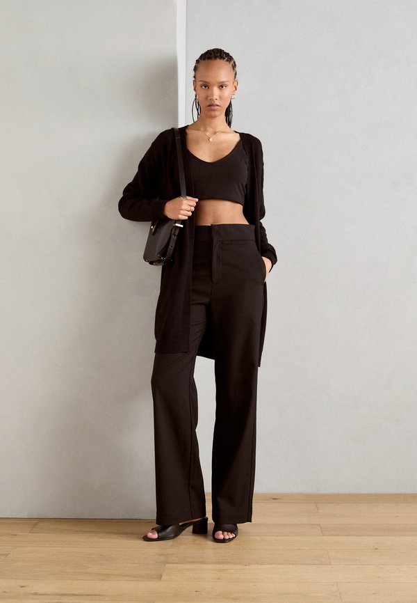 TROUSERS LYKKE - Trousers3