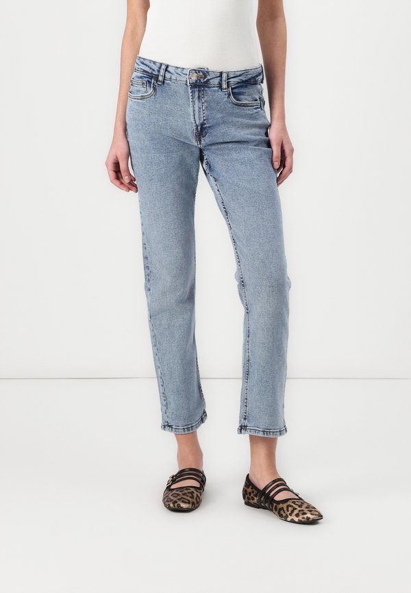 BOYFRIEND  - Mom Jeans