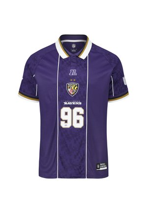 Maillot de football violet des Baltimore Ravens avec col blanc, logo, numéro 96 et poignets rayés or et blanc sur fond blanc.