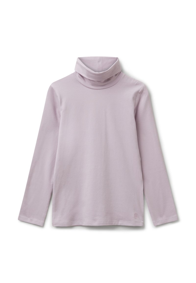 Helllila Langarm-Turtleneck-Shirt mit umgeschlagenem Kragen und kleinem Logo nahe dem unteren Saum auf weißem Hintergrund.