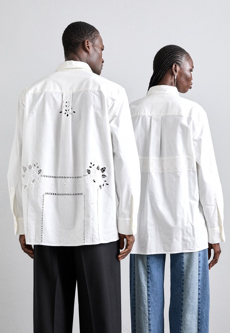 MARINE SERRE UPCYCLED HOUSEHOLD TWIN POCKET UNISEX - Blusa - off white