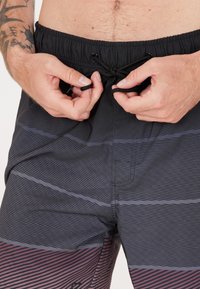Cruz Uimashortsit - antraciet