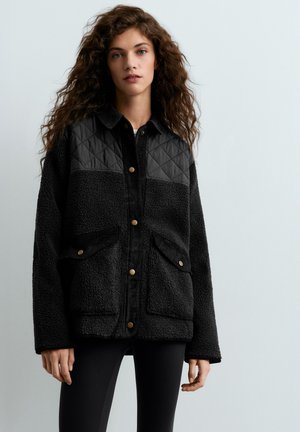 OYSHO, COMBINED FAUX-SHEARLING JACKET - Veste polaire - black