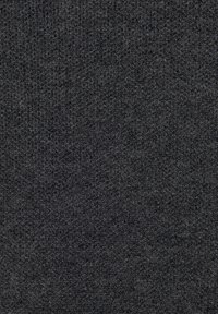 Grauer Stoff mit einem strukturierten Strickmuster, das eine einheitliche Oberfläche und subtile Farbvariationen aufweist. Weich und dehnbar im Aussehen.