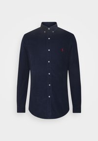 Granatowa koszula na guziki wykonana z bawełny, z kołnierzem, długimi rękawami oraz małym czerwonym logo na lewej piersi.