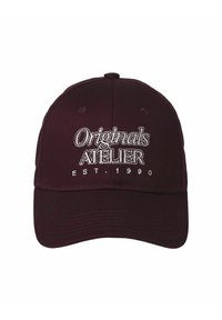 Gorra de béisbol burdeos con el bordado "Originals ATELIER EST. 1990" en blanco. Presenta una corona redondeada y visera curvada.