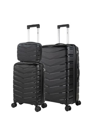 Juego de equipaje rígido negro con patrón de chevron, que incluye dos piezas: un equipaje de mano y una maleta más grande. Ambas cuentan con asas retráctiles y ruedas.