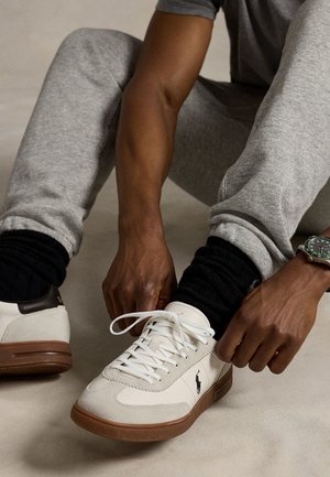 Polo Ralph Lauren BEDFORD LEATHER SUEDE SNEAKER UNISEX - Tenisice - white/black