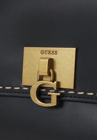 Guess STEPHI czarny