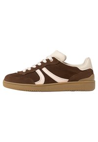Baskets basses - brown