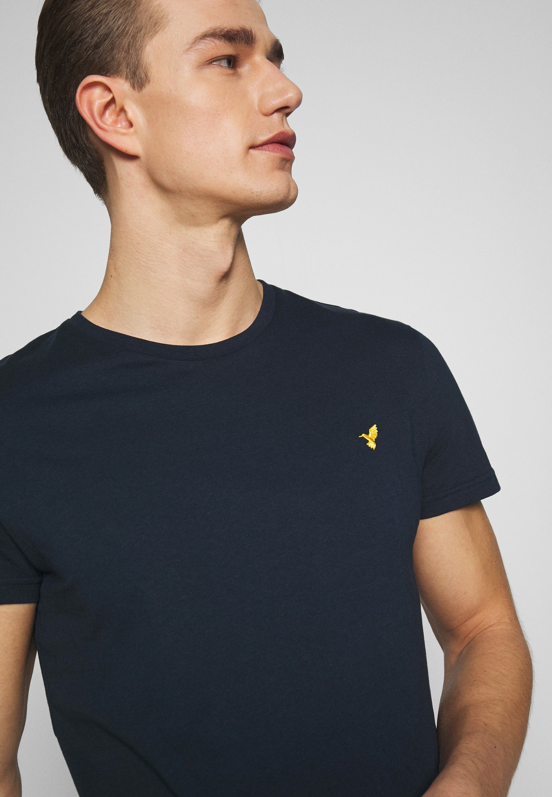 pier one basic t shirt