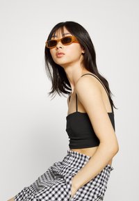Even&Odd Petite Top - black