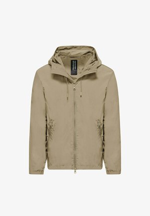 Lichtbruine capuchonjas met volledige ritssluiting aan de voorkant, trekkoorden aan de kap en met rits afsluitbare zijzakken, gemaakt van lichtgewicht stof.