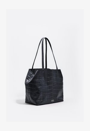 Borsa tote in pelle ecologica effetto coccodrillo nera con doppi manici a spalla e logo "BIMBA Y LOLA" sull'angolo inferiore anteriore.