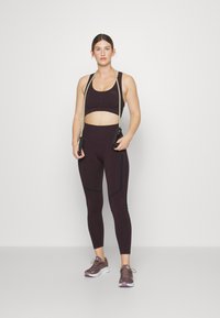 ICANIWILL RUSH SEAMLESS - Tights - burgundy