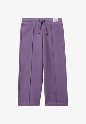 Paarse sweatpants met een elastische tailleband, een trekkoord, details op de voorkant en een klein wit merkje op de tailleband.