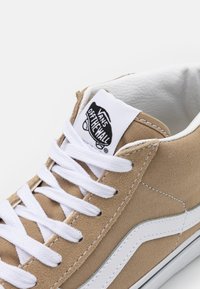 Vans MID SKOOL 37 UNISEX - Sapatilhas de cano alto - incense/true white