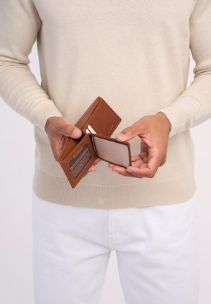 DAVIDOFF, ESSENTIALS - Monedero - cognac