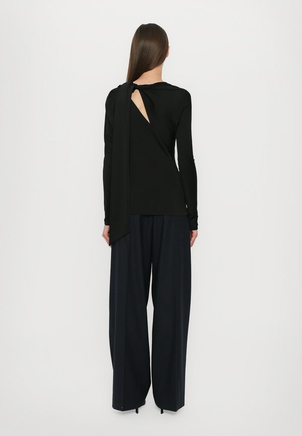 SLASH DETAIL - Long sleeved top3