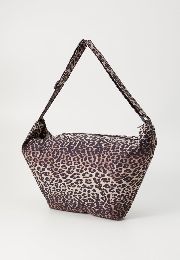 PCAMANDA POCKET BUMBAG - Tote bag2