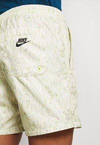 Nike Sportswear Short - light green