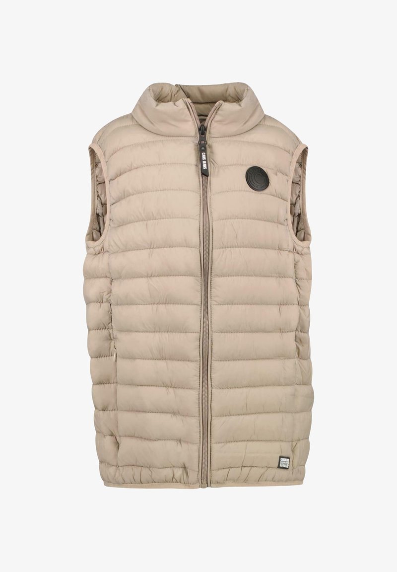 Beige mouwloze puffer vest met een hoge kraag, horizontaal gestikt patroon, ritssluiting aan de voorkant, zijzakken en een cirkelvormig logo patch.