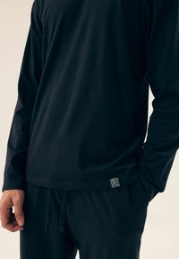 Henderson MIKE - Pyjama set - navy