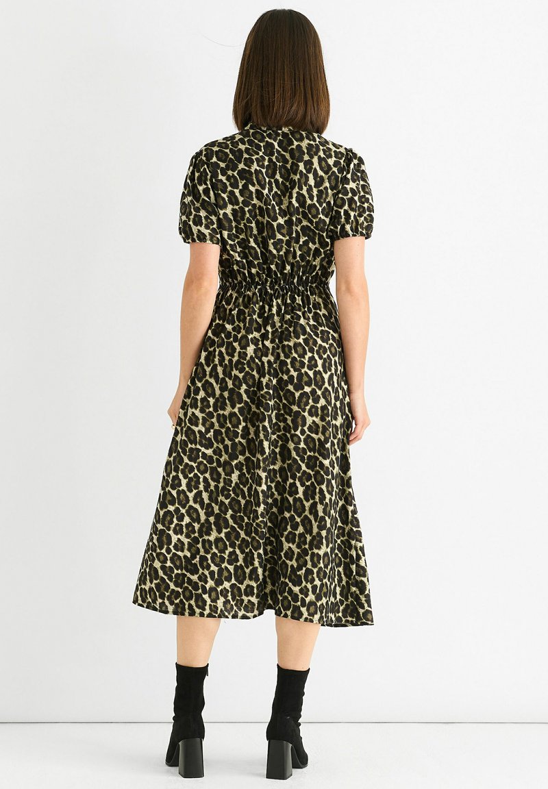 GINI LONDON ANIMAL PRINT RUFFLE - Day dress - green - Zalando.co.uk