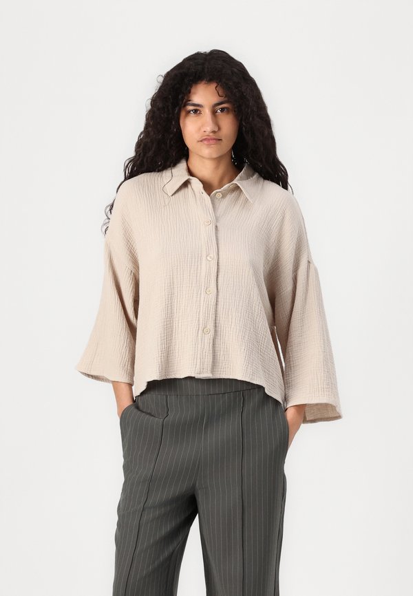 VMNATALI CROP SHIRT - Button-down blouse2