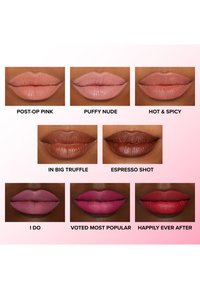 Negen lippenstift tinten in vierkante displays: lichtroze, perzik, diepbruin, mauve, bessenroze en rood. Elke tint is onderaan gemarkeerd met de naam van de kleur.