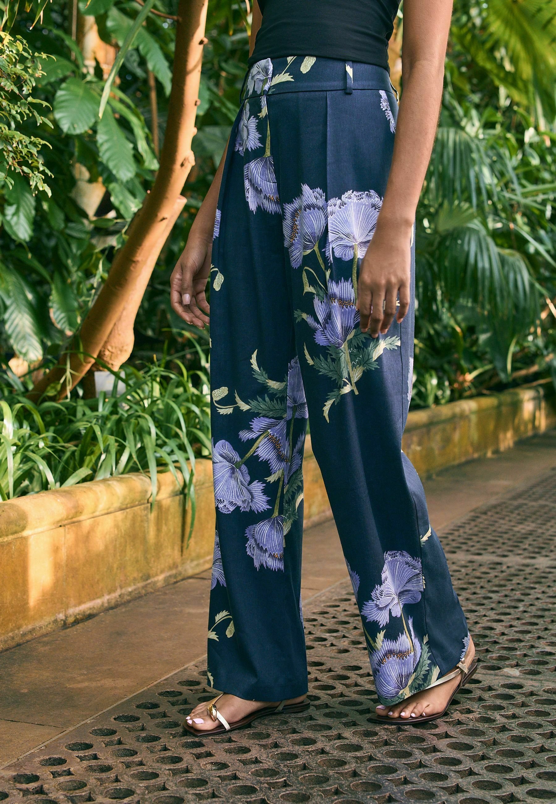 Next KEW GARDENS WIDE LEG - Trousers - navy floral/blue - Zalando