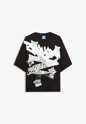 Bershka, SHORT SLEEVE BOXY - PRINT T-SHIRT - Print T-shirt - black