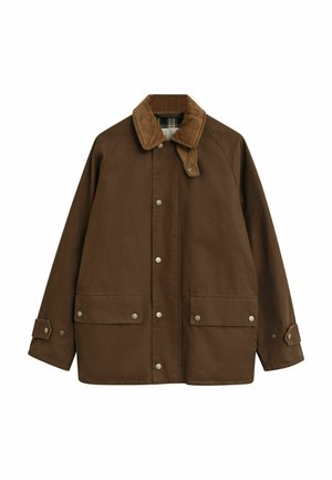 Bruine jas van duurzaam materiaal met een corduroy kraag, drukknopen en twee voorzakken. Heeft een losse pasvorm en lange mouwen.