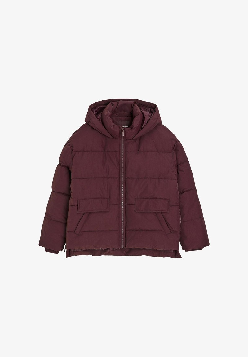 Bordowa kurtka puchowa z kapturem, z pionowym pikowaniem, z zapięciem na zamek błyskawiczny z przodu oraz dwiema dużymi kieszeniami naszytymi. Gładka faktura zewnętrzna.