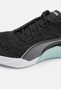 Puma FUSE 3.0 - Pantofi training - black/turquoise surf
