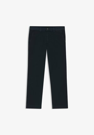 Chinos di un blu navy scuro realizzati in tessuto misto cotone. Presentano passanti per cintura, tasche frontali e una chiusura con zip e bottone.