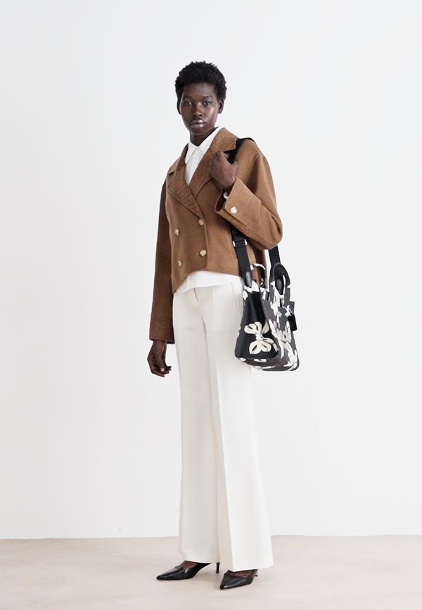 BOW PRINTCARGO TOTE - Handbag3