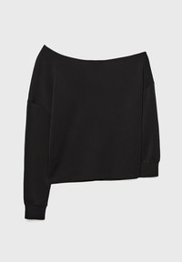 Sudadera negra con hombros descubiertos, mangas largas, ajuste relajado y puños acanalados. Textura suave, diseño minimalista sin patrones ni detalles.