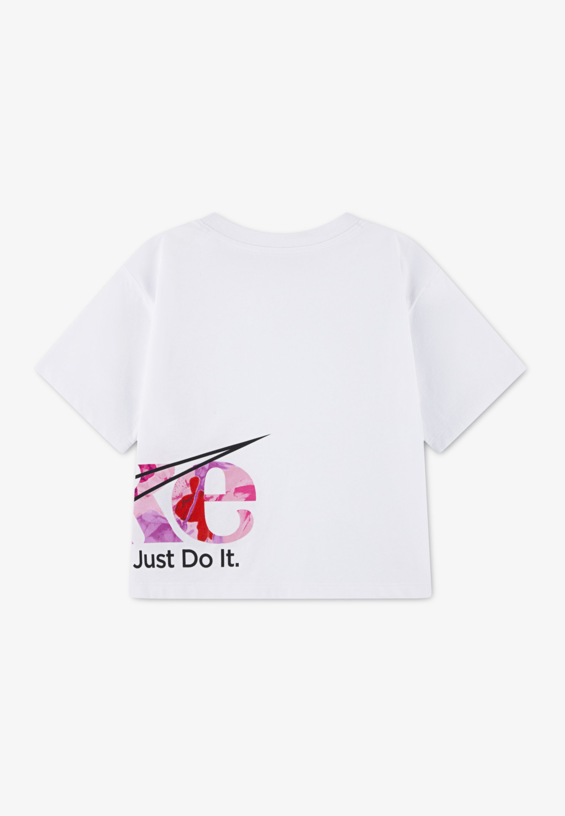 nike boxy nature t shirt