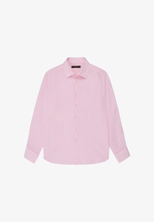 Camicia rosa chiaro a maniche lunghe con bottoni, colletto a punta e polsini con bottoni, distesa su uno sfondo bianco.