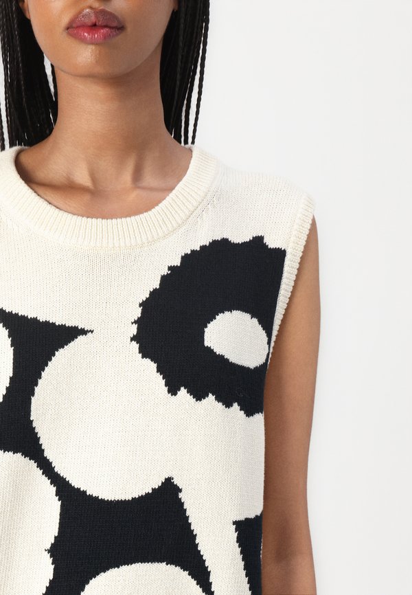 PIONEERI UNIKKO - Jumper4