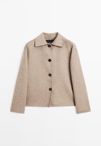 Beige uldjakke med lange ærmer, krave og fire sorte knapper nedad foran, vist mod en hvid baggrund.