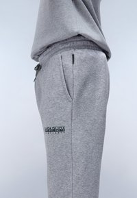 Thumbnail Image 6