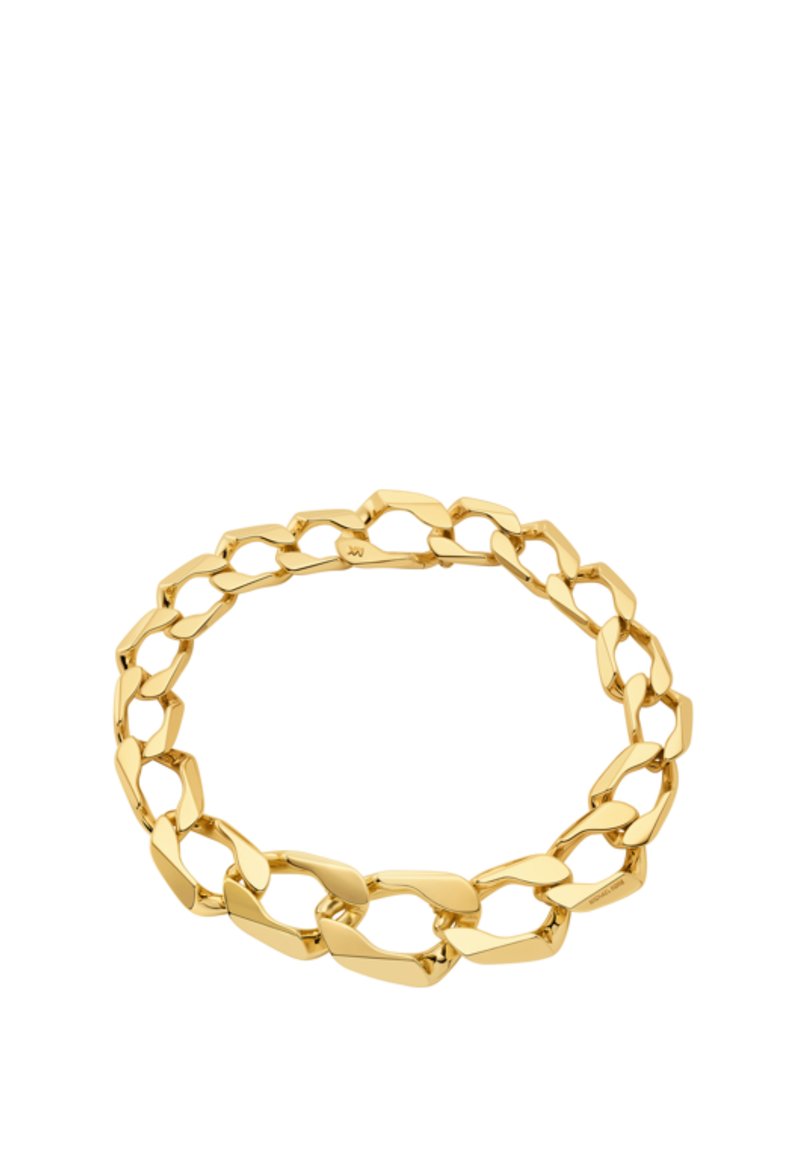 Bracciale in metallo dorato con catena caratterizzata da anelli sovradimensionati e intrecciati, con una finitura lucida e forme lisce e curate.