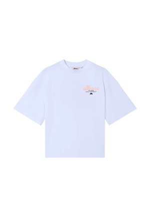 Biała koszulka z krótkim rękawem z małym różowo-czarnym logo "ellesse" na górnej lewej piersi i okrągłym dekoltem.